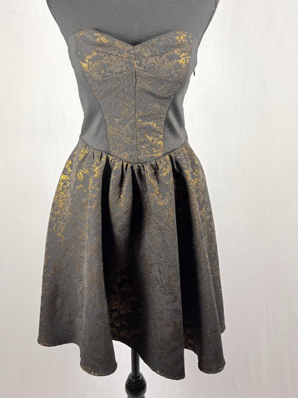 Betsey Johnson | Black Gold Metallic Brocade Party Dress |  8 | Cocktail Dress